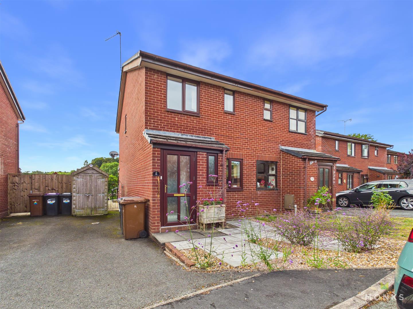 6 Brook Lea Close, Oswestry, SY10 9DA For Sale